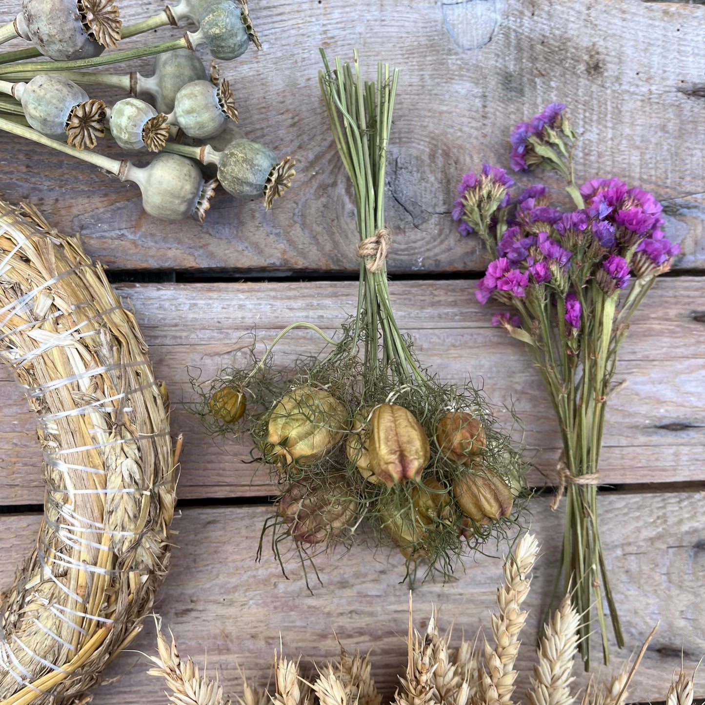 DIY dried flower wreath making kit- 25cm wreath | Craft kit | Hen do activities