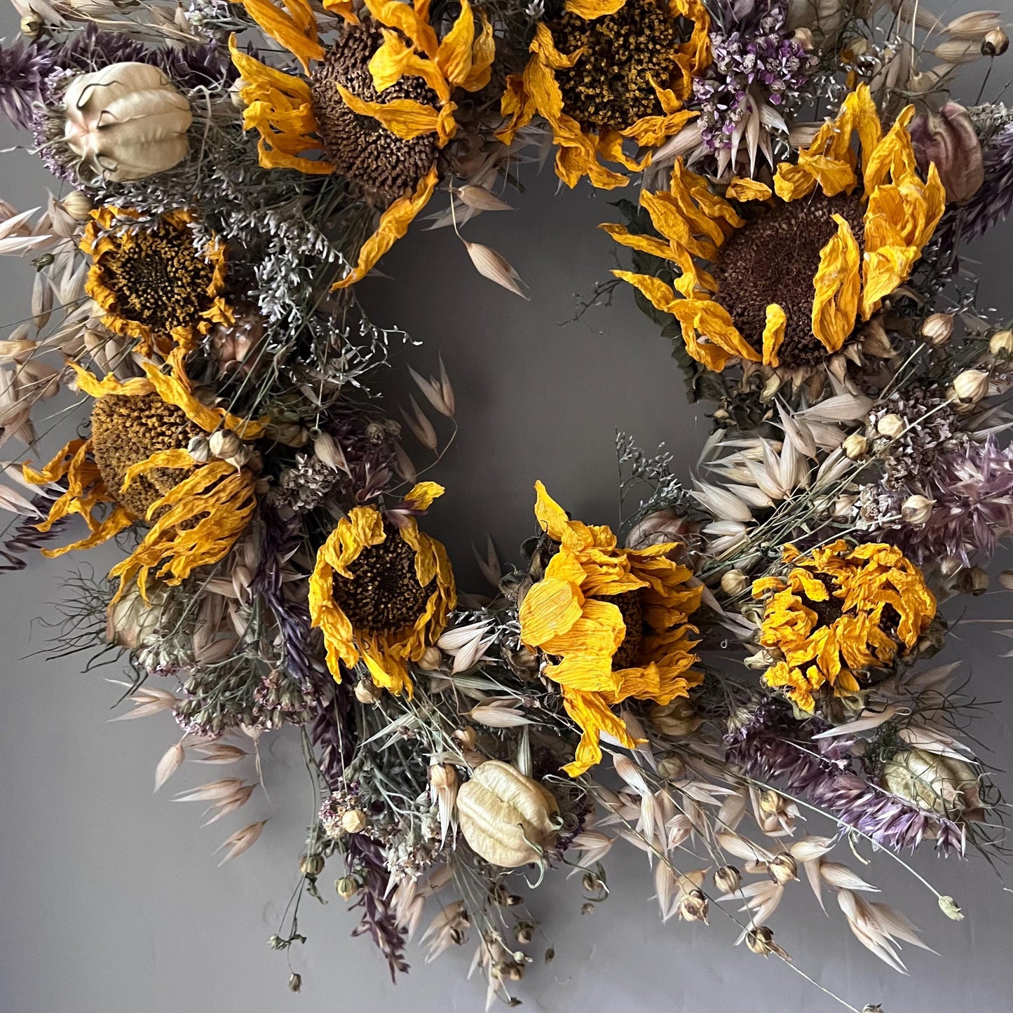 Winter wreath | Winter decorations | Dried flower wreath | Farmhouse winter decor | Small wreath | Wall hangings | 25cm