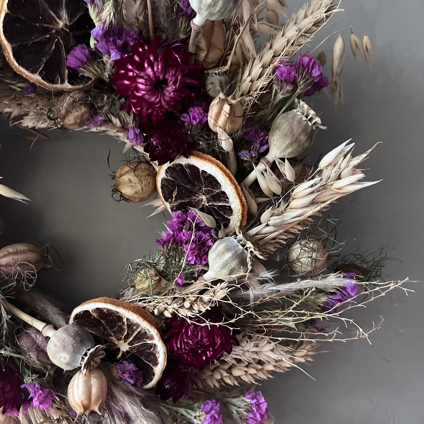 Autumn flower wreath | Dried flowers | Farmhouse home | Country living | Seasonal Front door decor | Autumnal Farmhouse wreath | 25cm