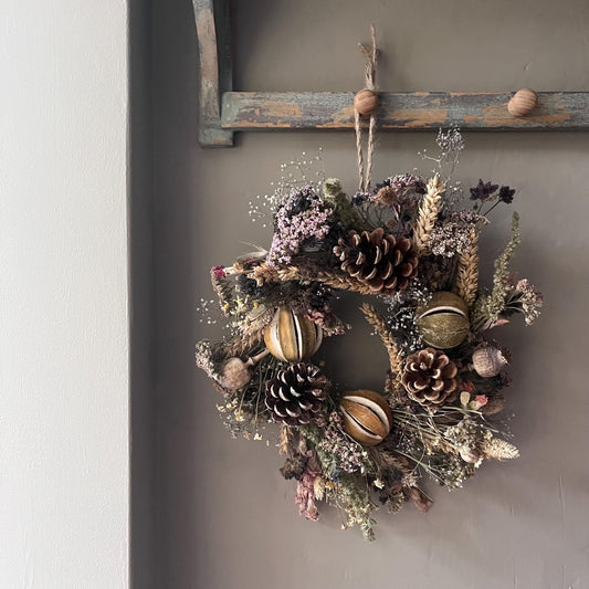 Autumnal flower wreath | Dried flowers | Farmhouse home | Country living | Front door decor | Farmhouse wreath | 25cm