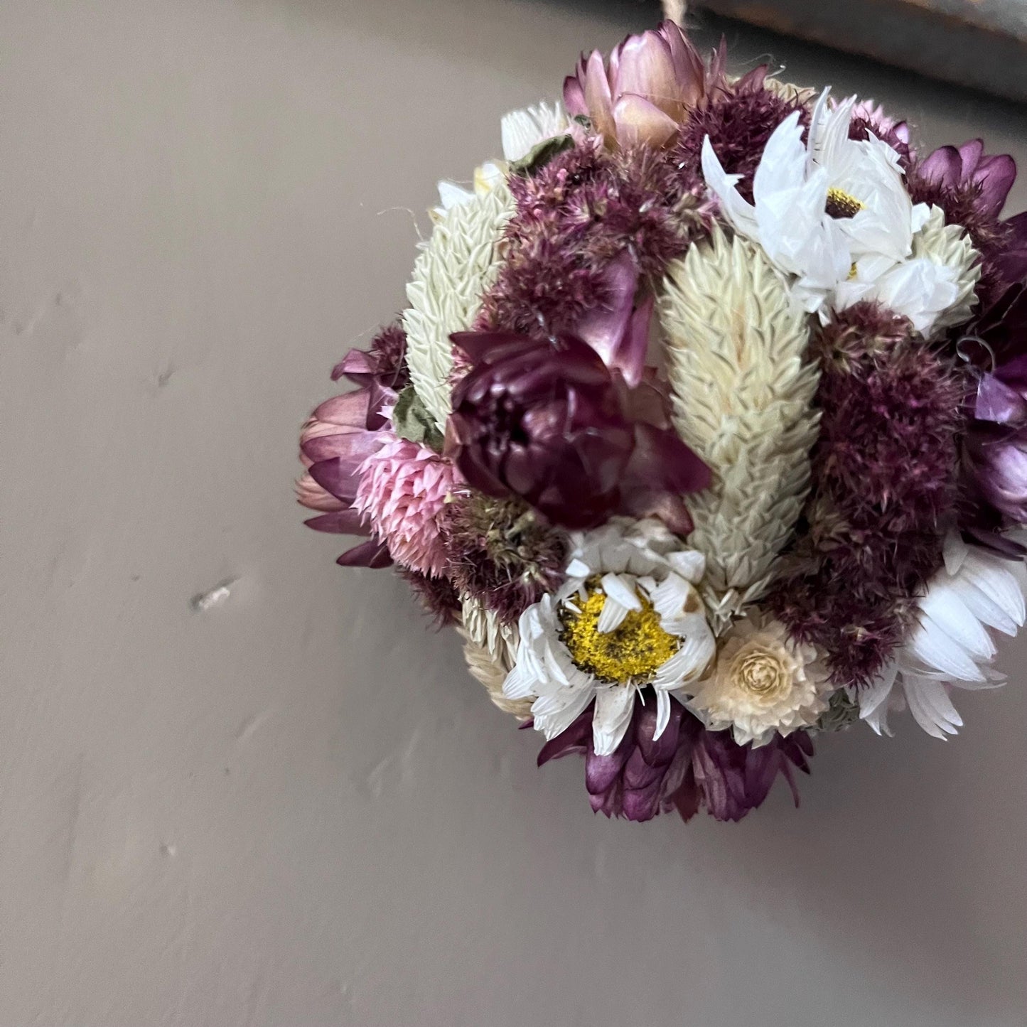 Dried flower baubles | Flower decorations | Tree decorations | Farmhouse Christmas | Natural Christmas decorations