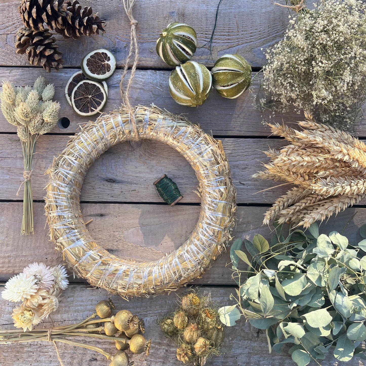 DIY dried flower wreath making kit | Christmas wreath making | DIY winter wreath | Handmade Christmas wreath