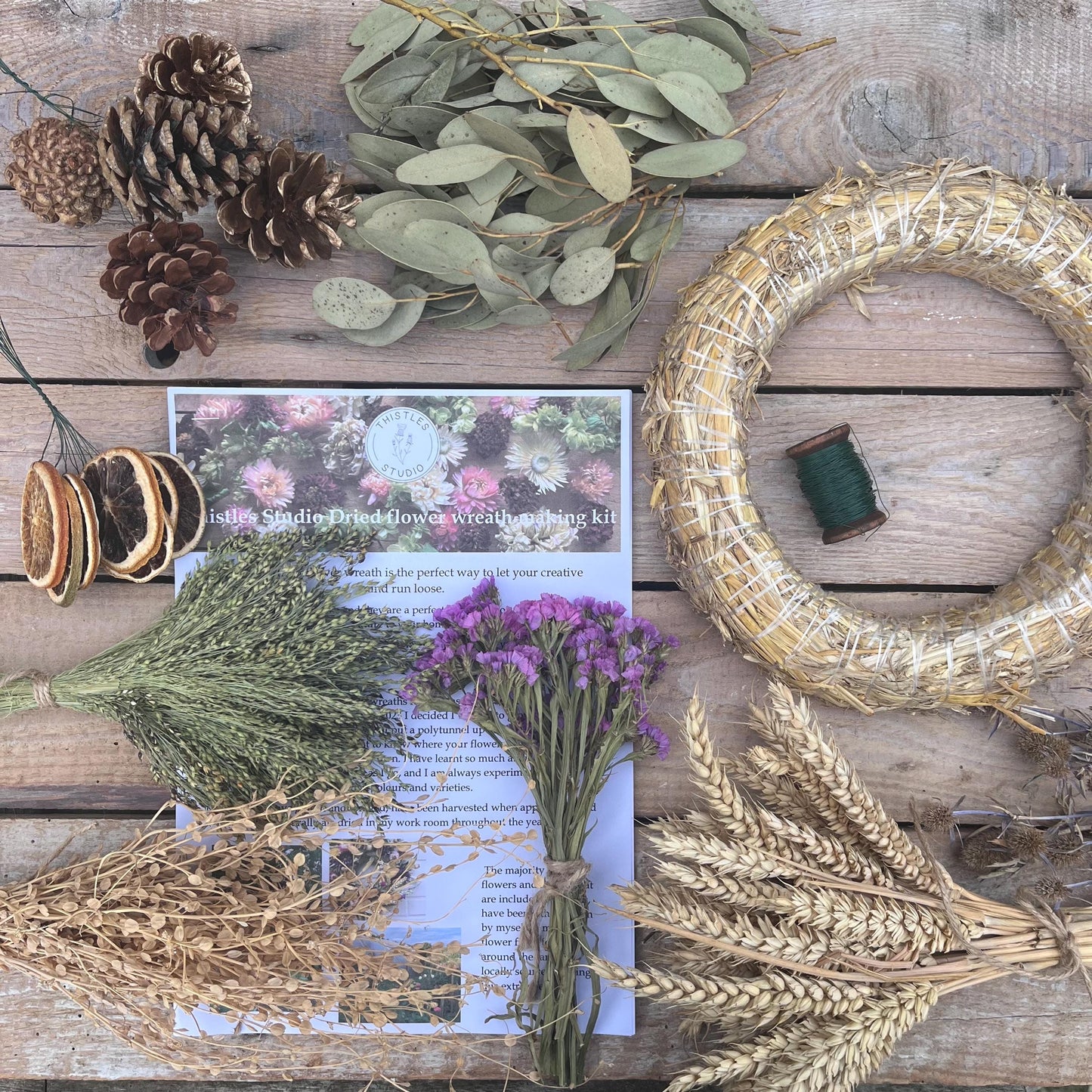 Dried flower wreath making kit | Christmas Wreath making kit | 25cm wreath | Craft kit | DIY kit | Flower craft kit
