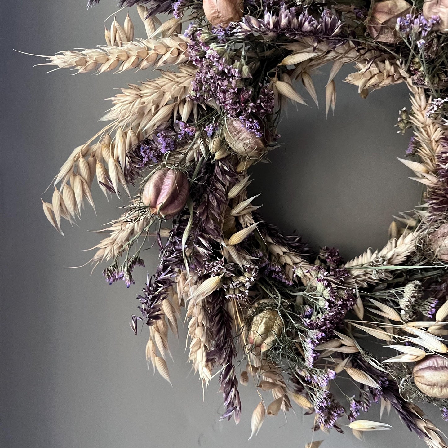 Everlasting dried flowers| Winter inspired decor | Christmas farmhouse decor | Small Dried Flower Wreath | 25x25cm
