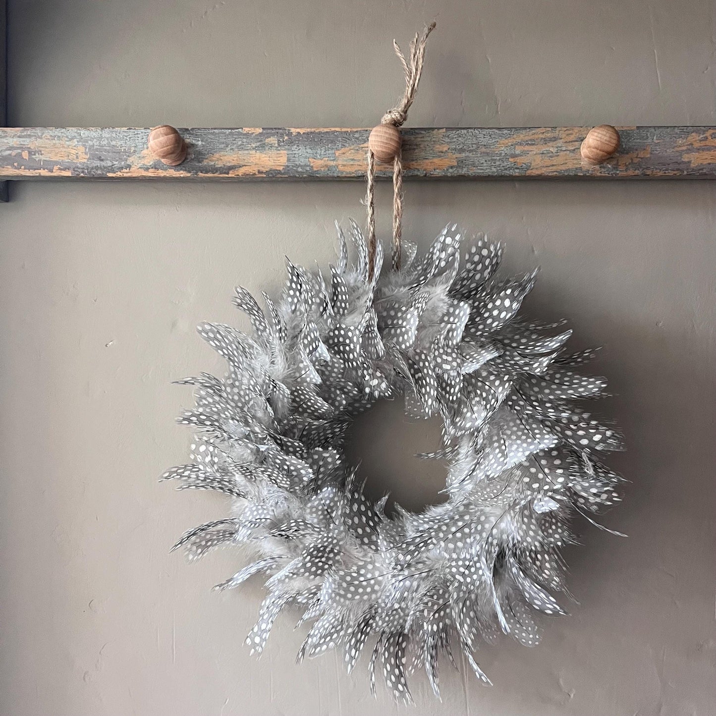 Handcrafted Guinea Fowl Feather Wreath - Farmhouse Decor (20-25cm)