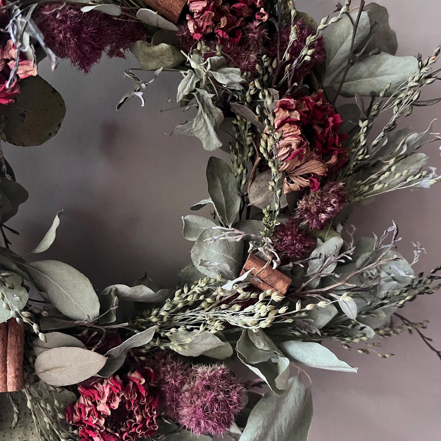 Autumn flower wreath | Dried flowers | Farmhouse home | Country living | Seasonal Front door decor | Autumnal Farmhouse wreath | 25cm