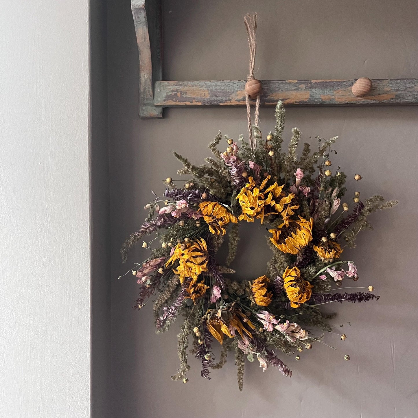 Dried flower wreath | Autumnal Home decor | 25cm